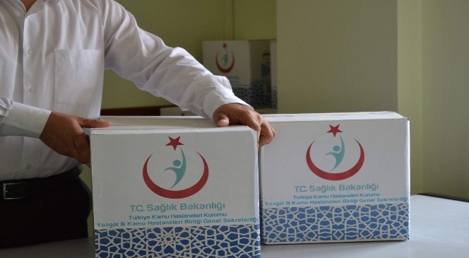 Yozgat Kamu Hastaneleri Birliği Personeli Muhtaç Ailelere Ramazan Yardım Yaptı