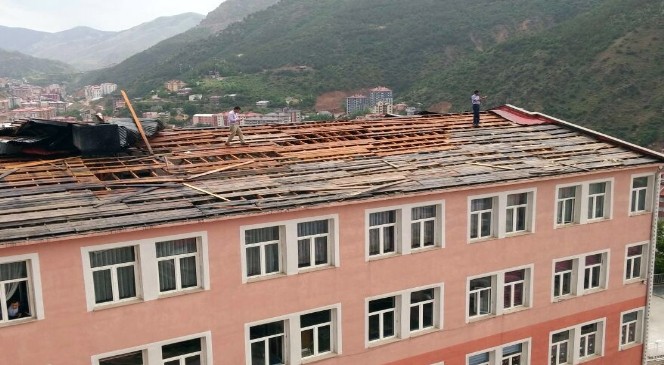 Gümüşhane'yi Rüzgar Vurdu