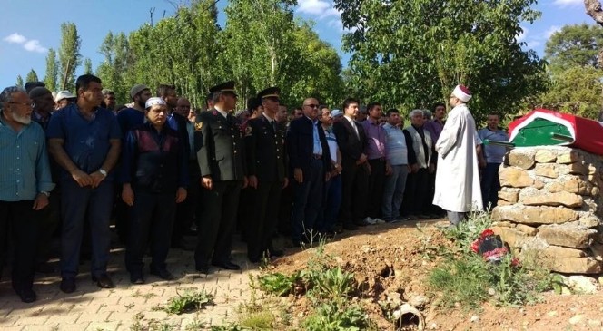 Kore Gazisi Son Yolculuğuna Uğurlandı
