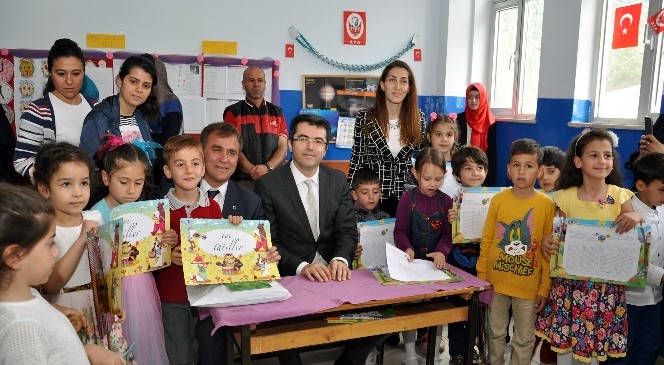 Gümüşhane'de 20 Bin 335 Öğrenci Karne Aldı