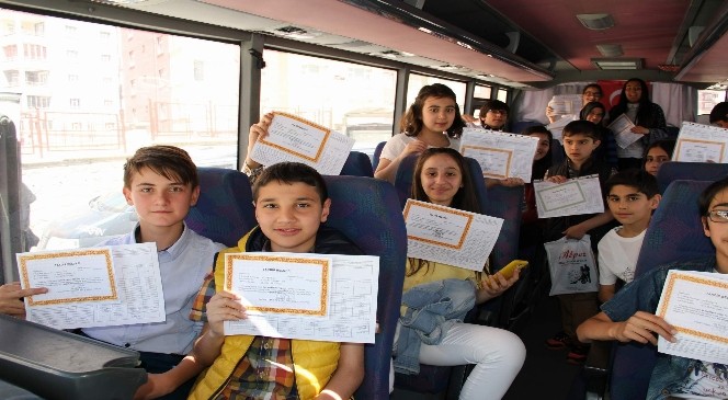 Okulların Tatil Olmasıyla Birlikte Öğrenci Servisleri De Tatile Girdi