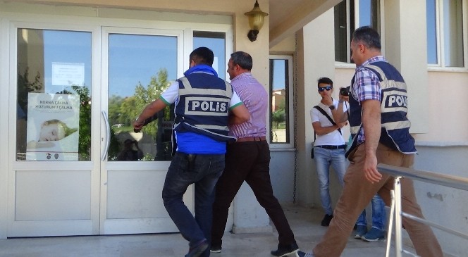 ‘Mit Ve Jandarma Mensubuyum' Diyerek 10 Kişiden 500 Bin Lira Dolandırdı
