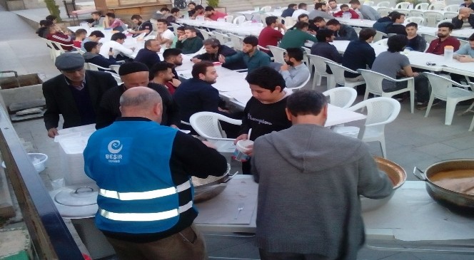 Beşir Derneği Yozgat'ta Günlük 200 Kişiye İftar Veriyor
