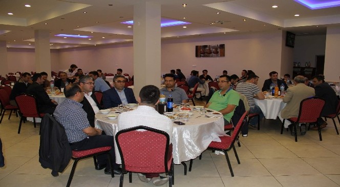 Yozgat Mmo Üyelerine İftar Yemeği Verdi