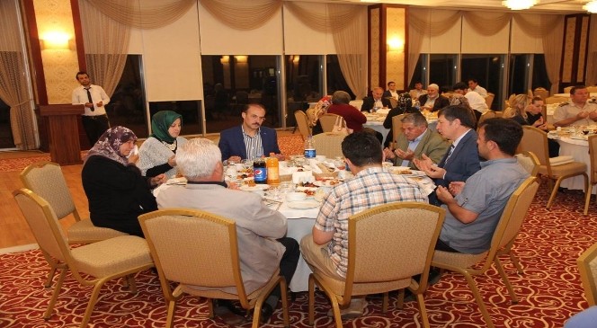 Sorgun'da Şehit Yakınları Ve Gazilere İftar Yemeği