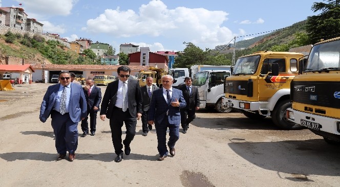 Vali Memiş İl Özel İdaresi'ni Ziyaret Etti