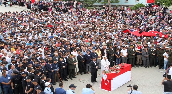 Şehit Uzman Çavuş Harun Koçak Memleketi Yozgat'ta Toprağa Verildi