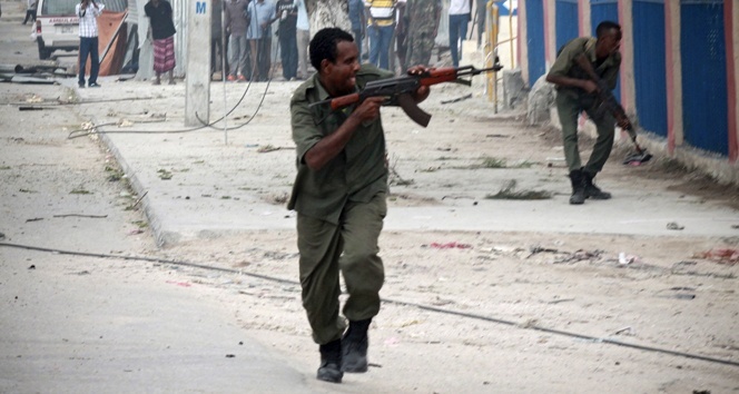 Somali&#039;de otele saldırı: 15 ölü, 25 yaralı