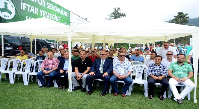 Giresunspor'da Mustafa Temel Bozbağ Güven Tazeledi