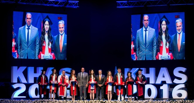 Kadir Has Üniversitesi’nde mezuniyet coşkusu