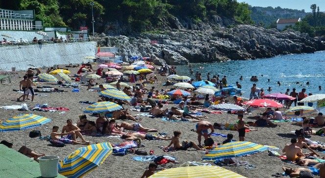 Kapuz Plajı 1 Temmuz Cuma Günü Açılıyor