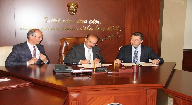 Cumhurbaşkanı Recep Tayyip Erdoğan'ın Yozgat'a Yapılmasını İstediği Meslek Lisesinin Yapım Protokolü İmzalandı