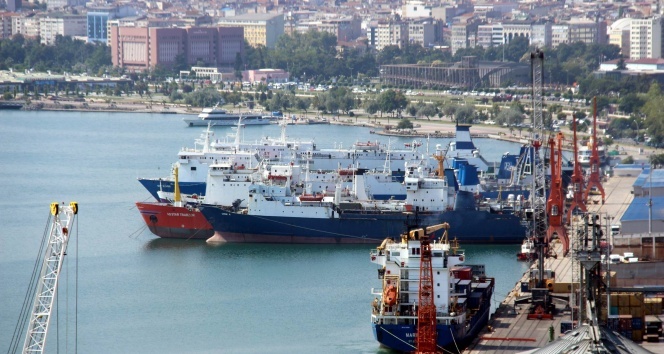 22 gemi Samsun’dan Rusya’ya mal götürmek için bekliyor