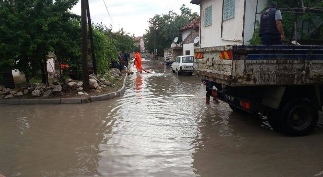 Başkan Çalışkan'dan Su Baskınları Hakkında Açıklama