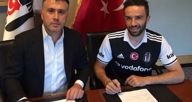 Gökhan Gönül Beşiktaş'ta
