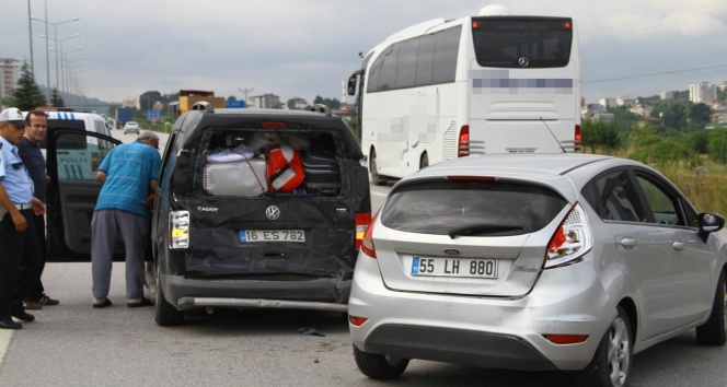 Zincirleme trafik kazası: 3 yaralı
