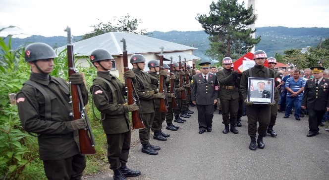 Şehit Astsubay, Giresun’da toprağa verildi