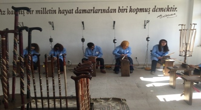 BEÜ, sağlık dostu baston üretecek