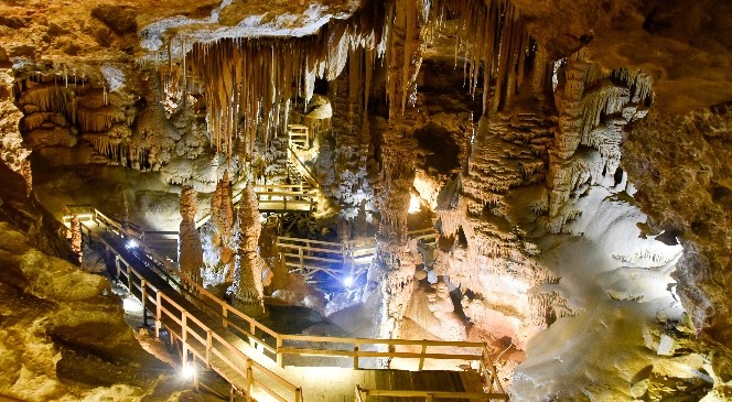 Karaca Mağarasına bayram tatilinde rekor ziyaretçi