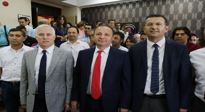 AÜ rektörlük yarışında Prof. Dr. İbrahim Demir ipi göğüsledi