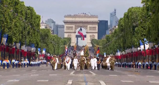 Fransa’da 14 Temmuz Ulusal Bayram kutlanıyor