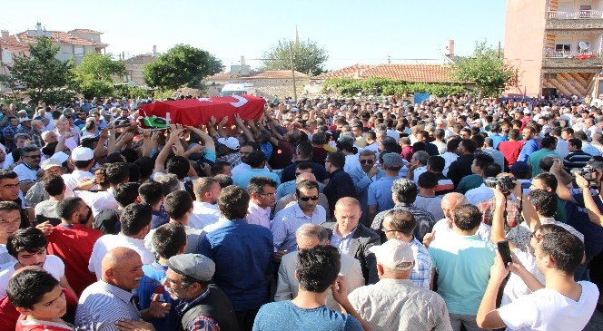 Darbe girişiminde şehit olan Muhammed Yalçın, Karaman’da toprağa verildi