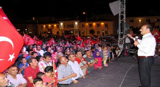 Yozgat’ta demokrasi nöbeti sürüyor
