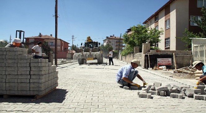 Sorgun Belediyesi 25 bin metrekare kilitparke taş döşedi