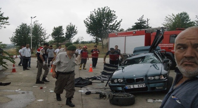 Sakarya’da trafik kazası: 2 ölü, 1 ağır yaralı