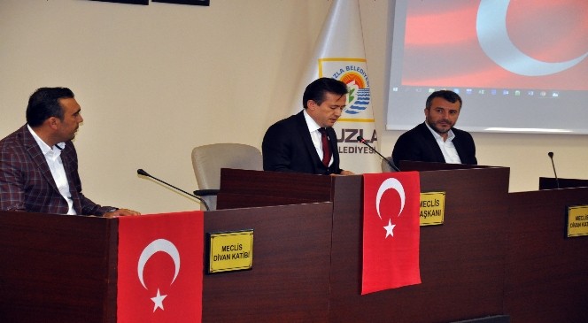 Yazıcı: En kötü demokrasi en iyi cunta yönetiminden iyidir