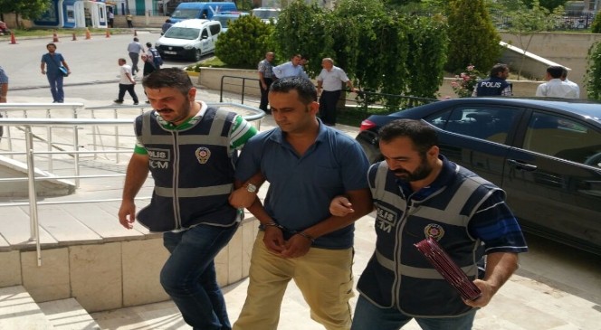 Karaman’da sosyal medyada darbeyi desteklediği iddia edilen 1 kişi adliyeye sevk edildi