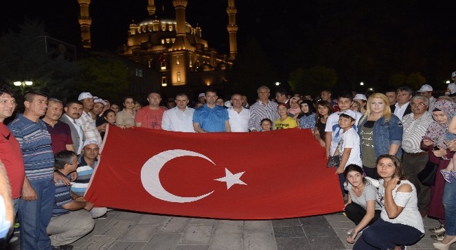 Kırıkkale’de demokrasi nöbeti sürüyor