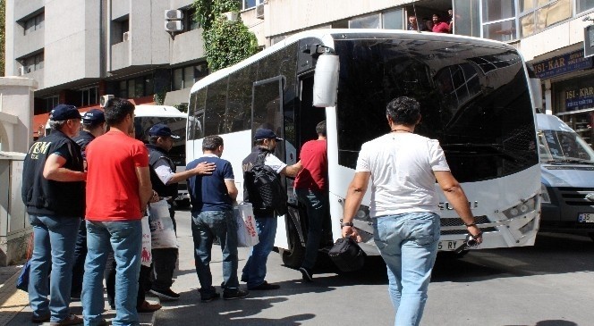 15 asker tutuklandı, 23 askerde tutuklanmak istemiyle hakim karşısında