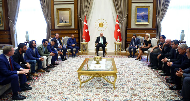 Spor ve sanat camiasından Cumhurbaşkanı Erdoğan&#039;a ziyaret