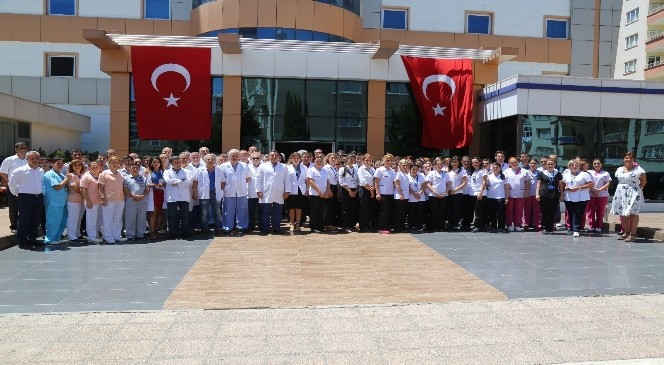 Özel Mersin Ortadoğu Hastanesi, tehlike geçinceye kadar demokrasi nöbeti tutacak