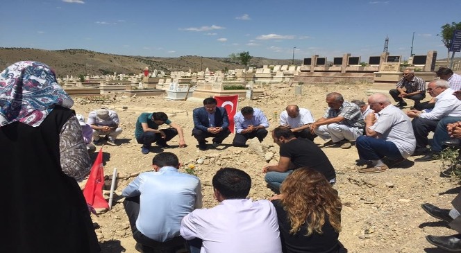 AK Parti Yozgat Milletvekili Yusuf Başer demokrasi şehitlerini unutmadı