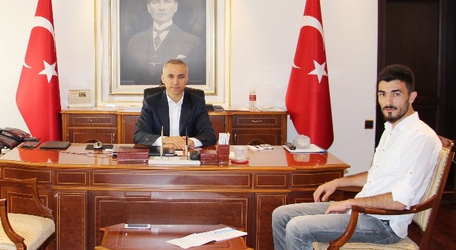 Vali Mesut Köse İHA muhabirine açıklamalarda bulundu