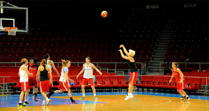 A Milli Kadın Basketbol Takımı, Rio hazırlıklarını sürdürüyor