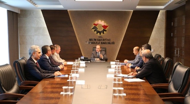 Kayseri OSB  yönetimi, Bilim Sanayi Ve Teknoloji Bakanı Faruk Özlü’yü ziyaret etti