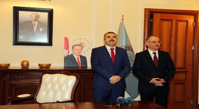 Gazi Üniversitesi’nin yeni rektörü Prof. Dr. İbrahim Uslan Oldu