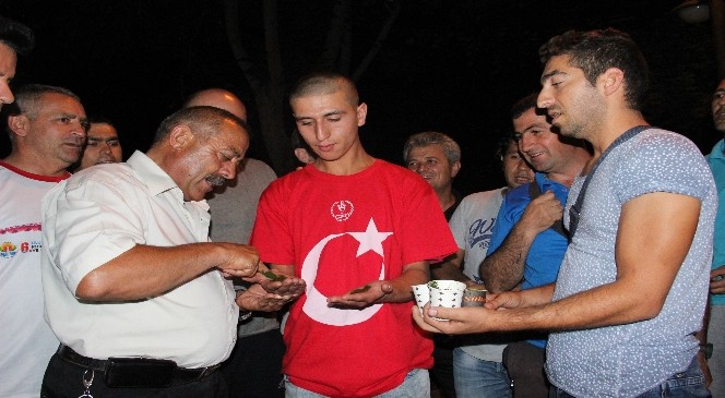Demokrasi nöbetinden asker ocağına