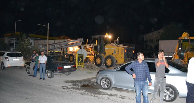 Tatvan’da &#039;ikinci darbe girişimi&#039; iddiası halkı sokağa döktü