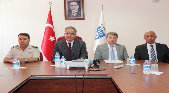 Vali Tapsız: "Terör örgütüne mensup olanlara merhamet edilmeyecek"