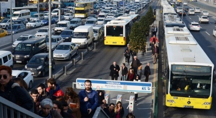 İstanbulda toplu ulaşıma yüzde 40 zam