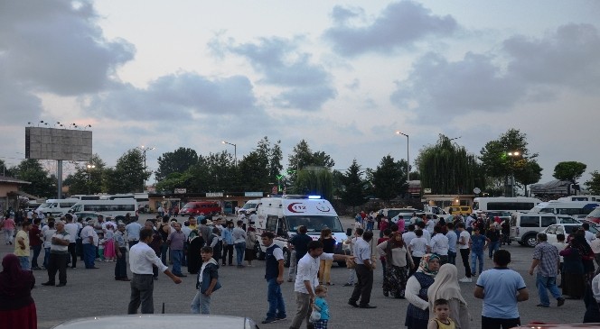 Kamyonetten düşen kadın yaralandı