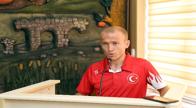 Gümüşhaneli Milli atlet Ercan Muslu, olimpiyatlar öncesinde İl Genel Meclisinde