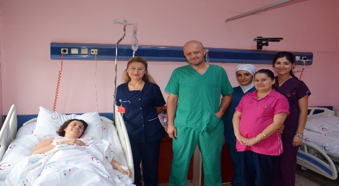 Rahminden 4 buçuk kiloluk kitle alındı