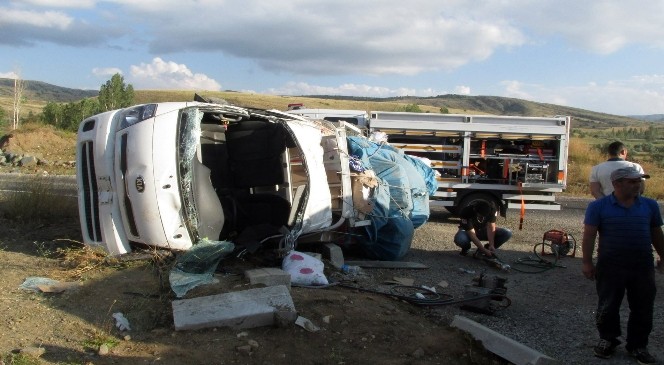 Gümüşhane’de trafik kazası: 3 yaralı
