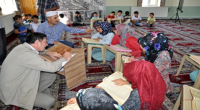 Sorgun’da Kuran’ı Kerim okuma yarışması düzenlendi