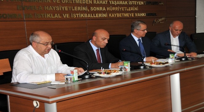 Vali Tapsız, "Şehit ve gazilerimizin ailelerine sahip çıkalım"